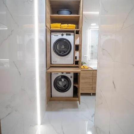 Po Newly Built Apartman Eperjes